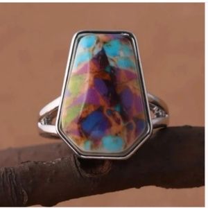 🎉Host Pick🎉NWT. Modern Silver Ring Beautiful Multicolored Stone!